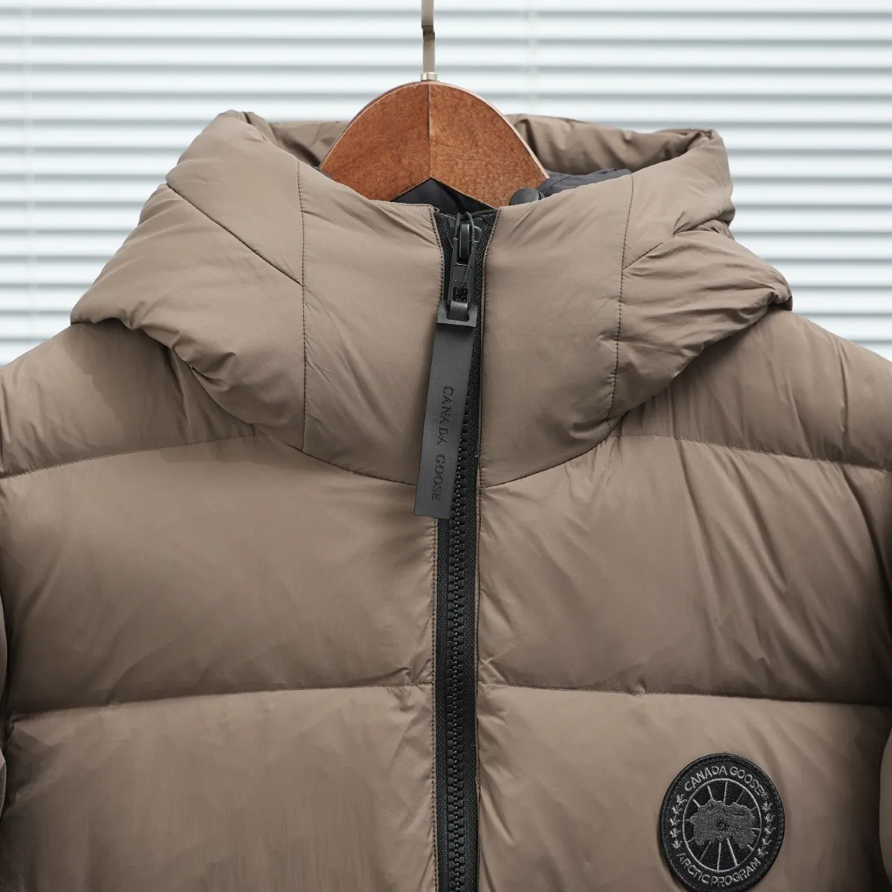 P820 ​​Khaki CanadaGoose Canada Goose Ouyang Nana second generation same style down jacket Size: XS-2XL